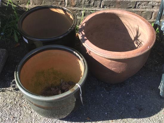 3 plant pots